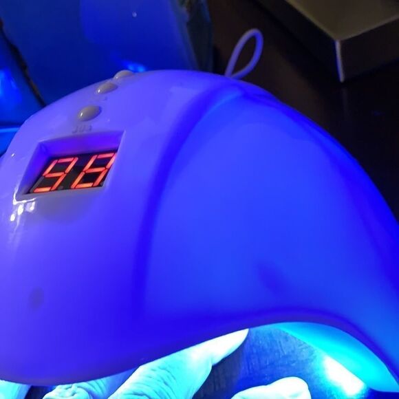 USB powered nail dryer - Picture 3 of 5